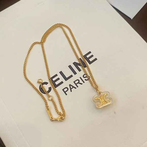 Chanel Arc de Triomphe Necklace - Picture 3 of 5